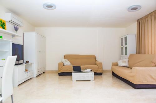 Luxury Apartment In La Caleta