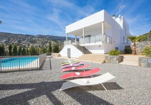 La Canuta Villa Sleeps 10 Pool