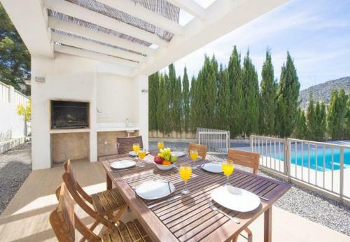 La Canuta Villa Sleeps 10 Pool