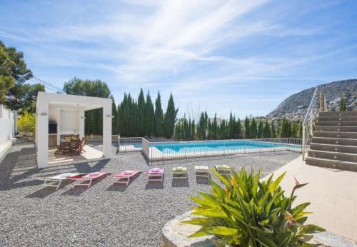 La Canuta Villa Sleeps 10 Pool
