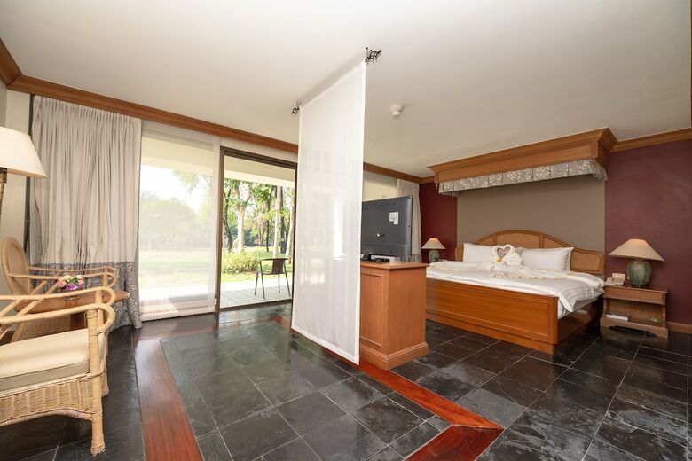 Hotel Comsaed River Kwai Resort