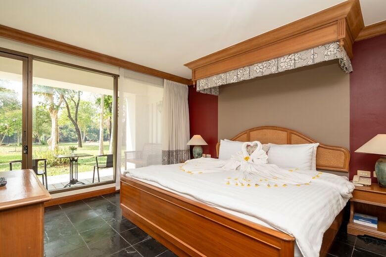 Hotel Comsaed River Kwai Resort