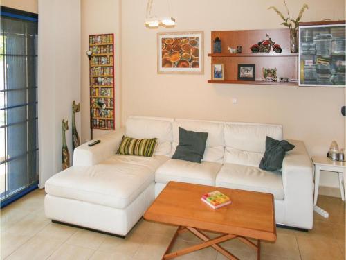 Two-bedroom Apartment In La Herradura/almunecar