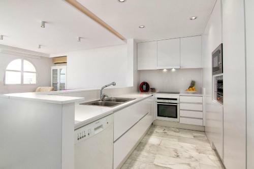 Duplex Penthouse With Swimming Pool