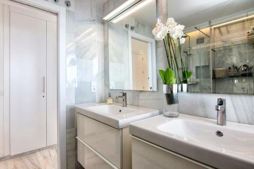 Duplex Penthouse With Swimming Pool