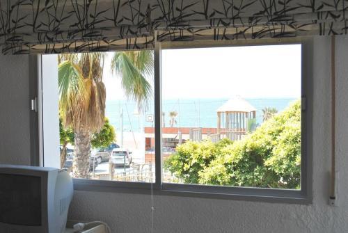 Apart. 1� L�nea De Playa Con Terraza La Herradura Gb1