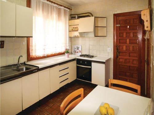 Four-bedroom Holiday Home In Torre De La Horadada
