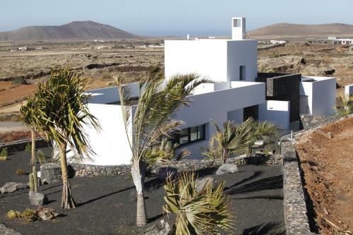 Villa Lujosa - Luxury Villa With Private Pool