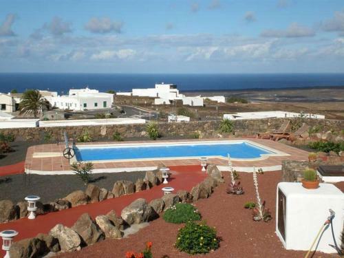 Las Brenas Villa Sleeps 2 Pool Wifi T691364