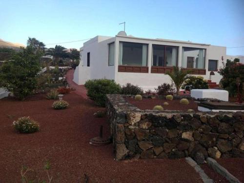 Las Brenas Villa Sleeps 2 Pool Wifi T691365