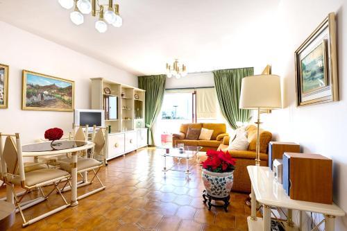 Apartment Calle Nicol�s Est�vanez