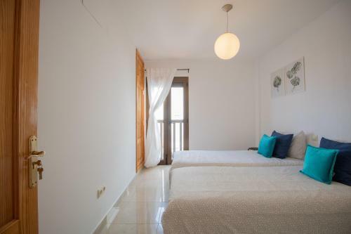 Hostal Huge Chalet To Share