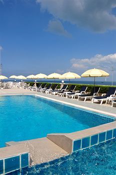 Hotel Flipper Lodge