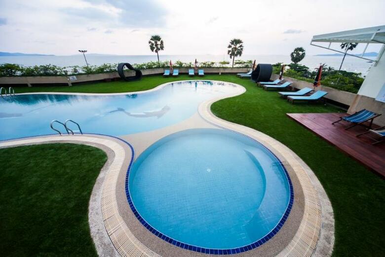 Hotel Grand Jomtien Palace