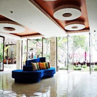 Hotel Iyara Beach Plaza