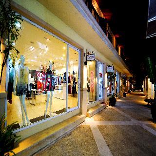 Hotel Iyara Beach Plaza