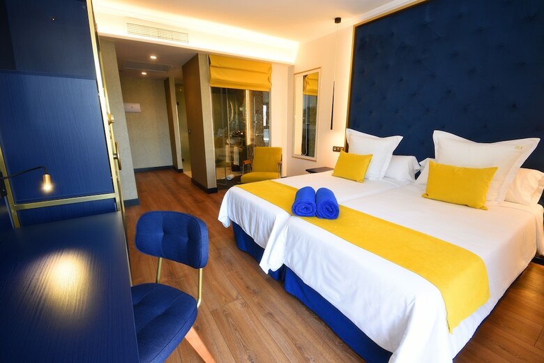 Design Plus Bex Hotel