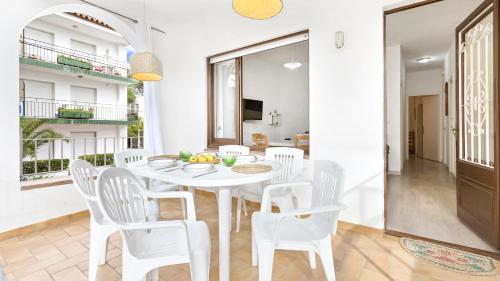 Llafranc Apartment Sleeps 10