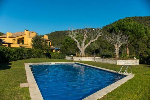 Llafranc Villa Sleeps 8 Pool