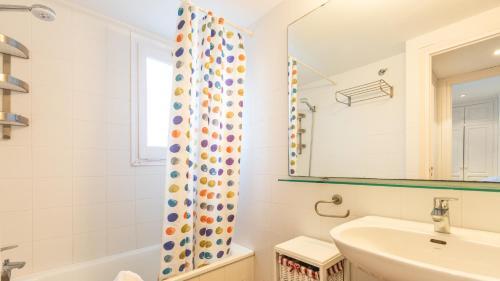 Llafranc Apartment Sleeps 4 T223562