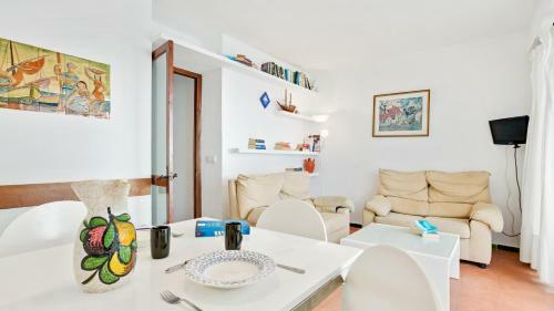 Llafranc Apartment Sleeps 6 T223559
