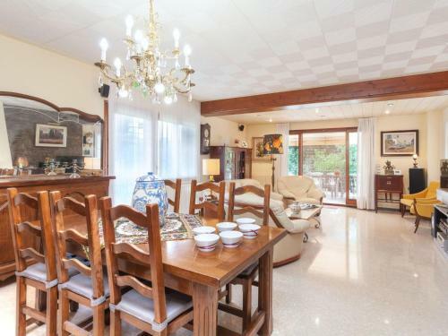 Holiday Home Mas Pened�s
