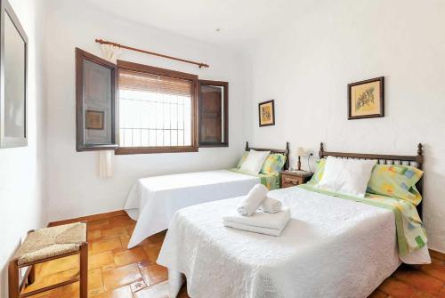 Lliber Villa Sleeps 6 Air Con Wifi