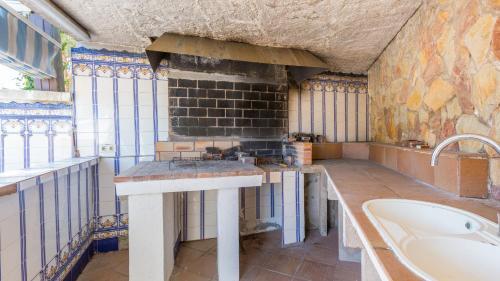 Lloret De Mar Villa Sleeps 14