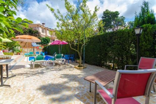 Lloret De Mar Villa Sleeps 5 Pool Wifi