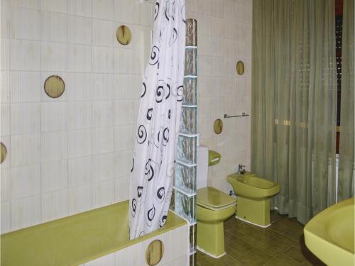 Three-bedroom Holiday Home In Lloret De Mar