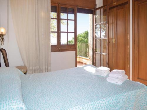 Three-bedroom Holiday Home In Lloret De Mar
