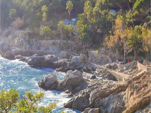 Three-bedroom Holiday Home In Lloret De Mar
