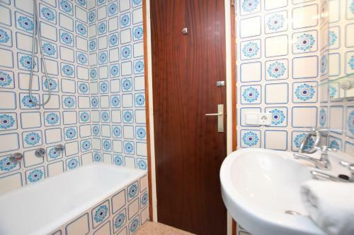 Apartamento Homeholidaysrentals Rossell II
