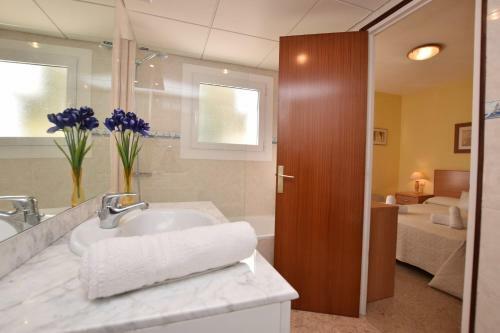 Apartamento Homeholidaysrentals Rossell II
