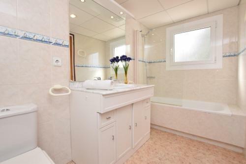 Apartamento Homeholidaysrentals Rossell II