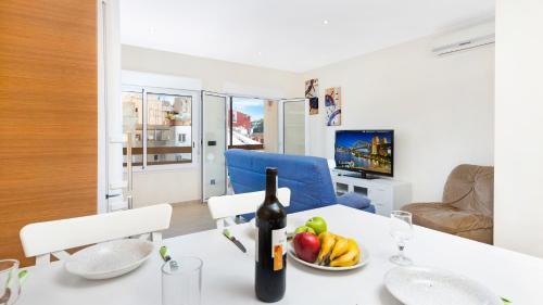 Lloret De Mar Apartment Sleeps 4