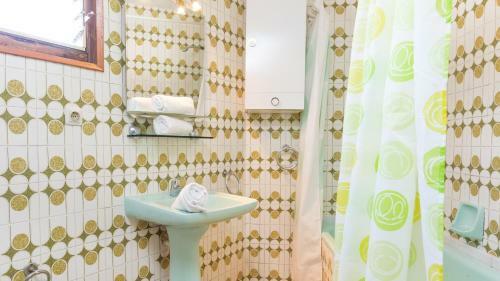 Lloret De Mar Villa Sleeps 7