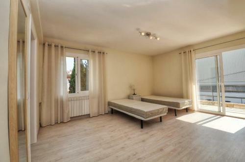 Big Apartment In Spain