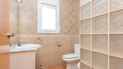 Lloret De Mar Villa Sleeps 10