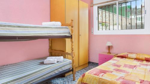 Lloret De Mar Villa Sleeps 13