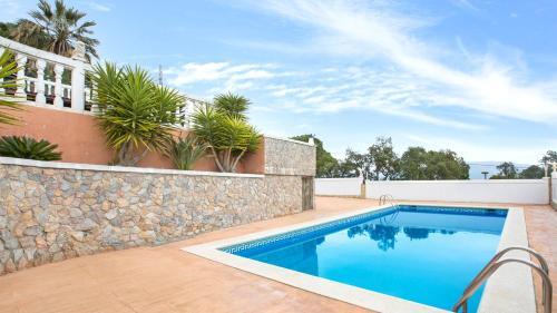 Lloret De Mar Villa Sleeps 13