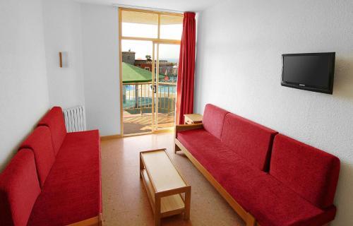 Apartments In Lloret De Mar 35386