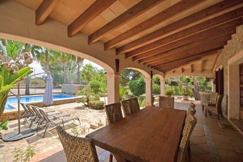 Villa Tiraset