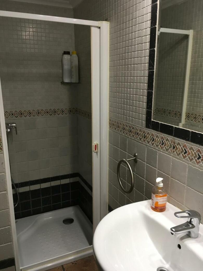 Hostal Pensi�n La Redonda