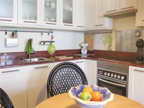 Two-bedroom Holiday Home In Los Alcazares
