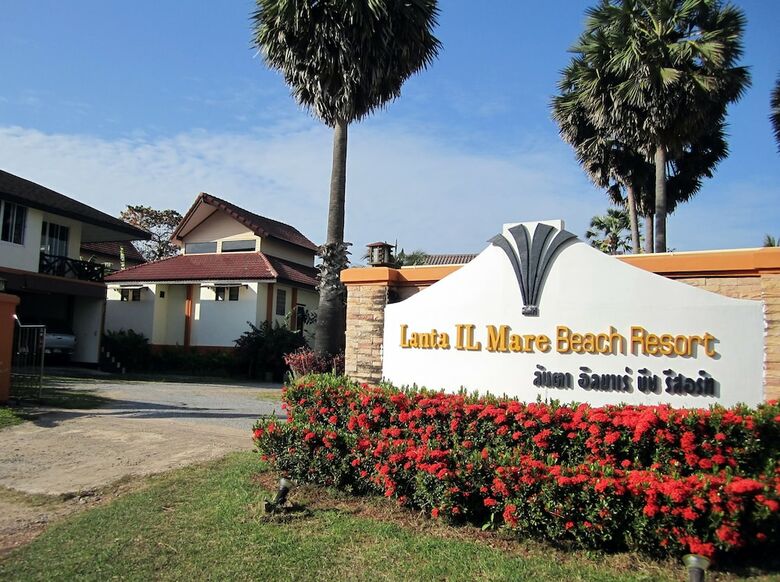 Hotel Lanta Il Mare Beach Resort