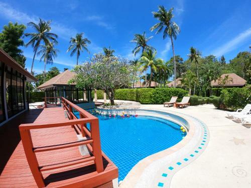 Hotel Lanta Sand Resort & Spa