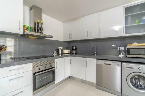 Los Altos Apartment Sleeps 6 Pool Wifi