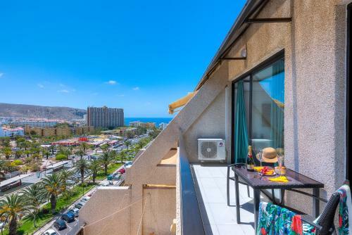 Modern Apartment Los Cristianos Center