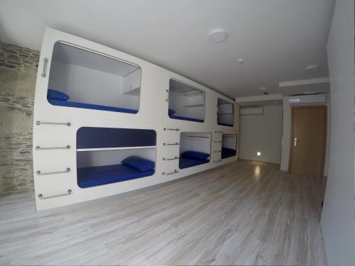 Hostel Cross